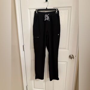Figs woman’s Black Yola skinny Scrub Pants